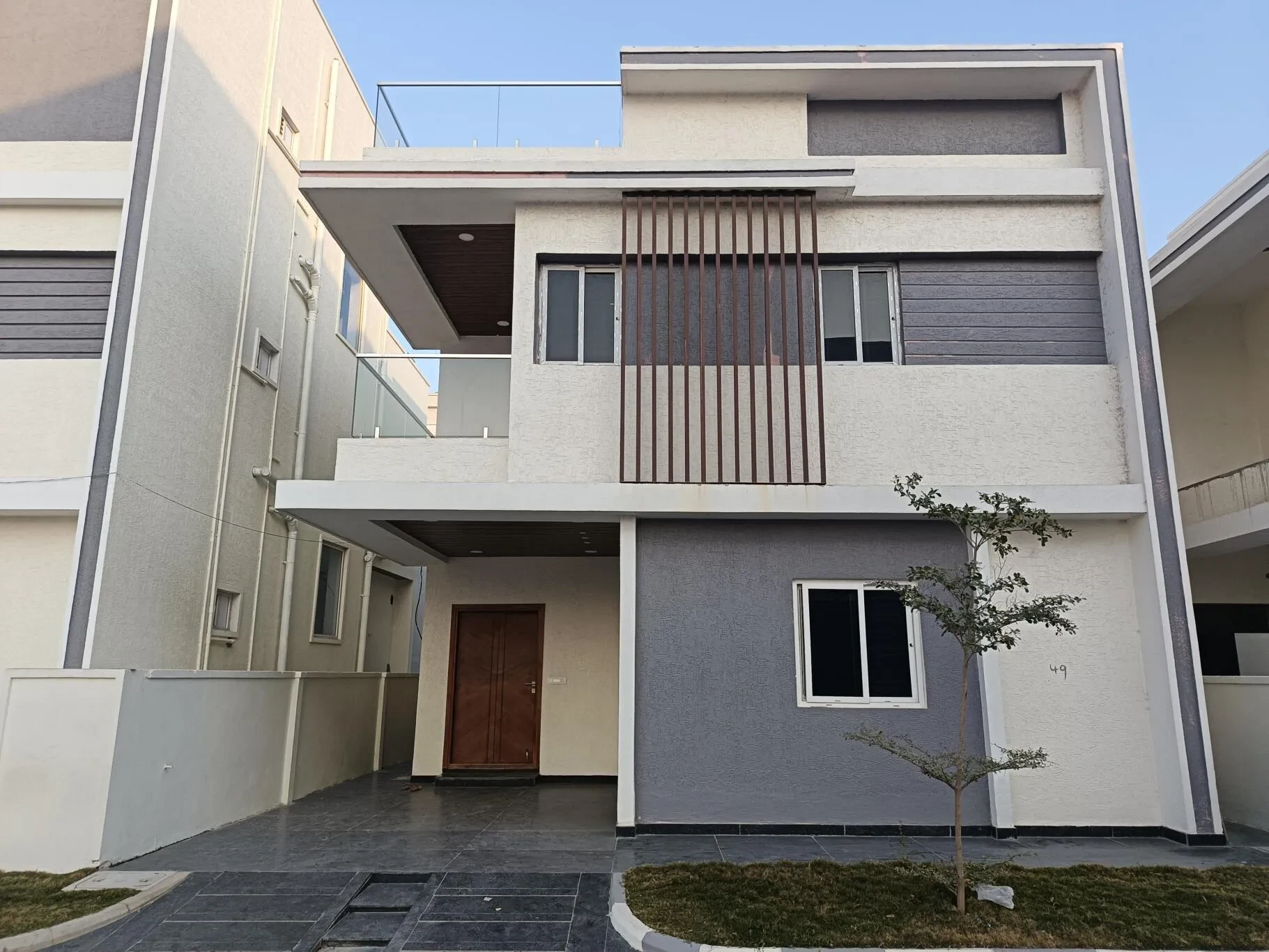 APR Praveens Golden Leaf