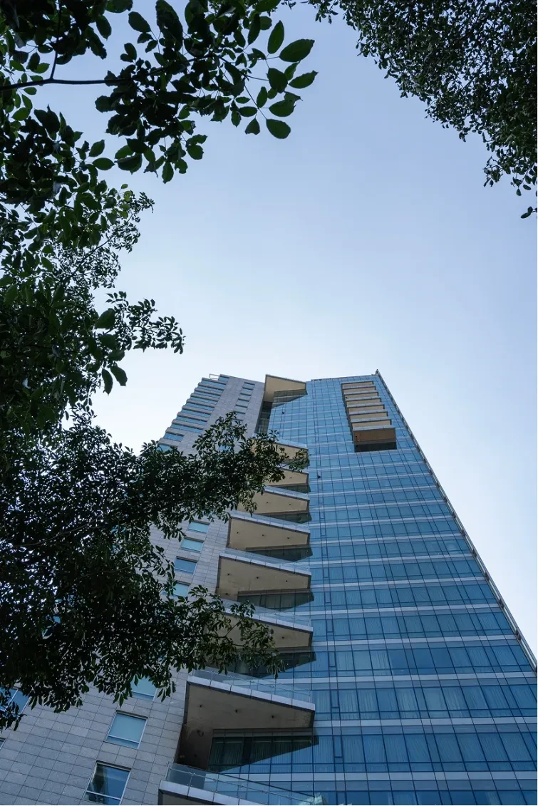 Four Season Private Residence at Embassy One