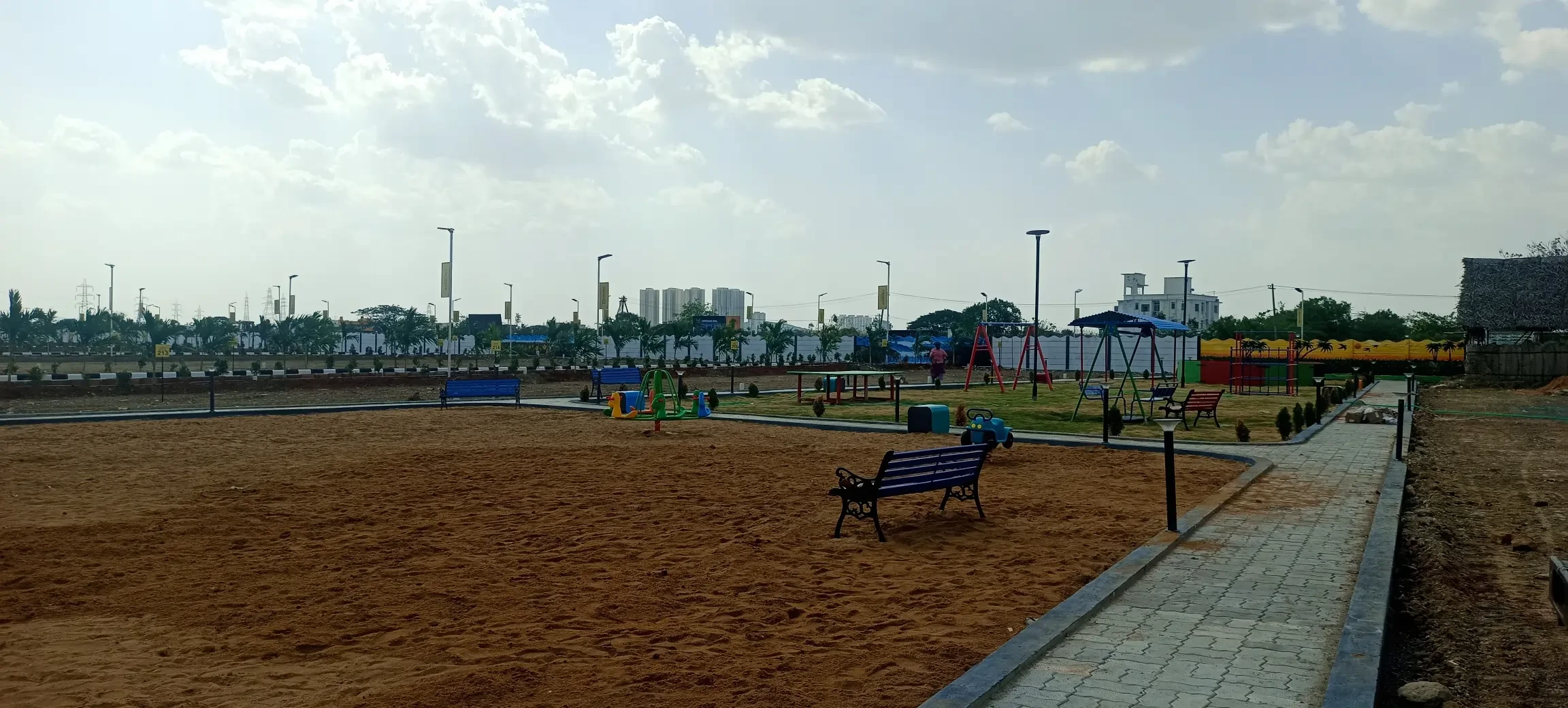 G Square Aurora