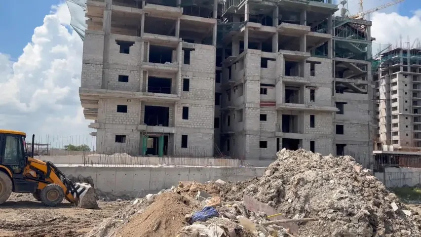 Hallmark Hampton Pinnacle