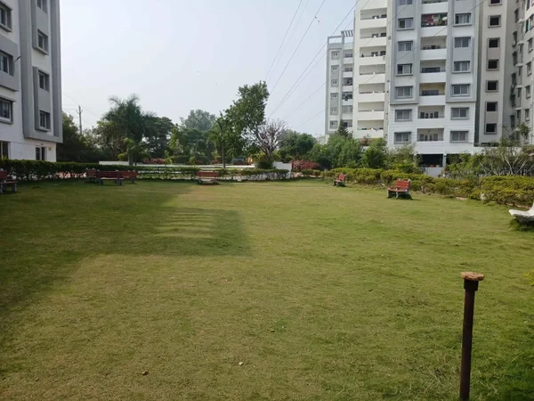 Modi Emerald Heights