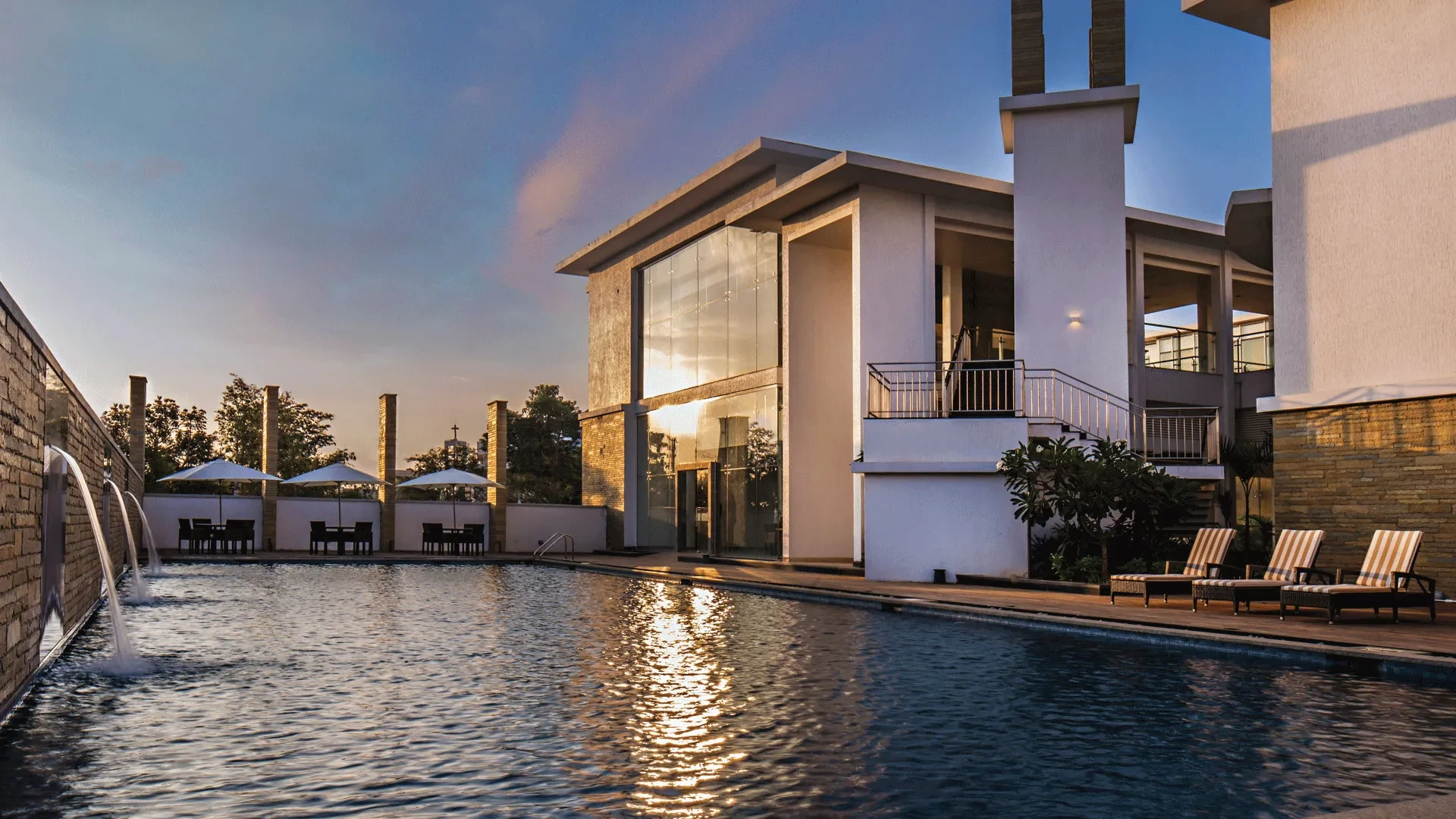 Prestige White Meadows Villa